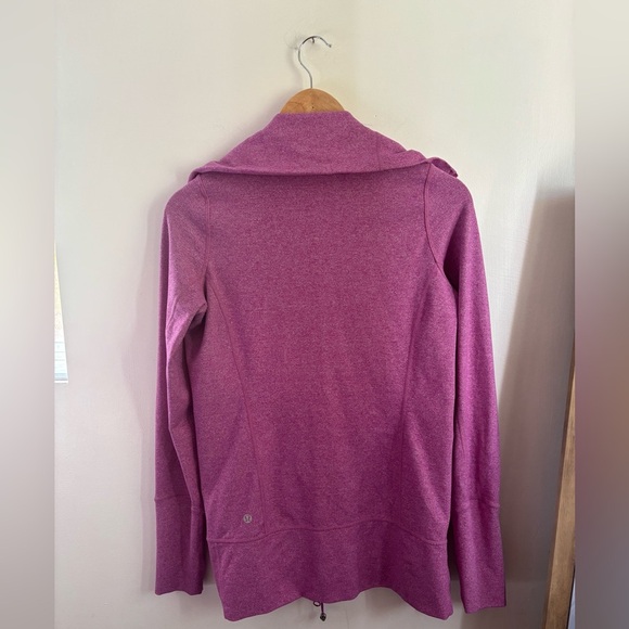 LULULEMON | in stride jacket | size 4 - Picture 5 of 7